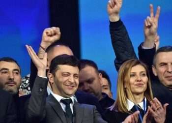 Ukraine faces uncertainty despite landslide election mandate