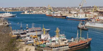 Ceding the Right of Freedom of Maritime Navigation to Russia Perilous