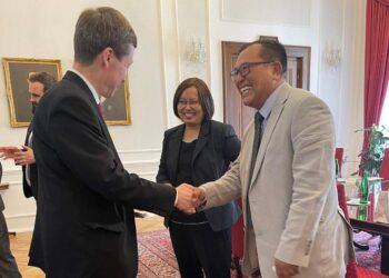 Thant – NUG Ambassador to Czech Republic Honoured